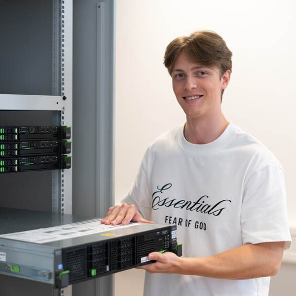 Ausbildung-Systemintegration Auszubildender zum Fachinformatikier für Systemintegration