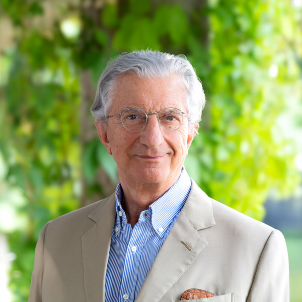 Prof. Edwin Kohl Prof. Edwin Kohl Gründer der kohlpharma GmbH