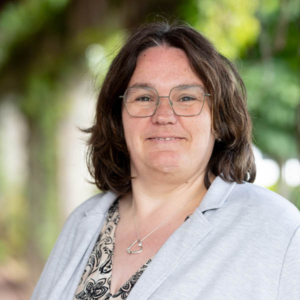 Tina Biehl Tina Biehl Ausbilderin Fachkraft für Lagerlogistik und Fachlagerist