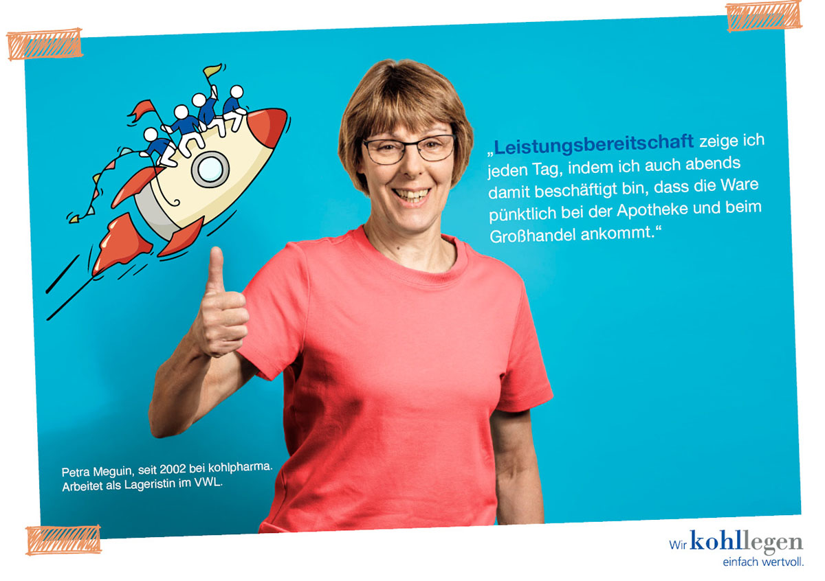 Petra Meguin zeigt Daumen hoch vor blauem Hintergrund mit Raketenbild und Textzitat.